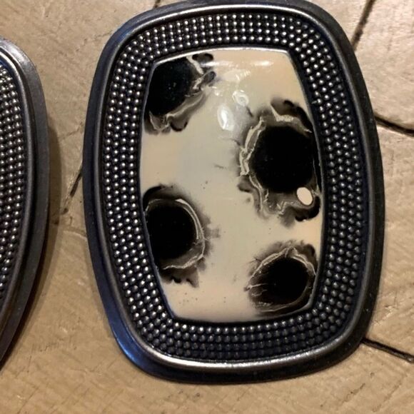 Vintage Gunmetal Black & White Earrings - Picture 3 of 7